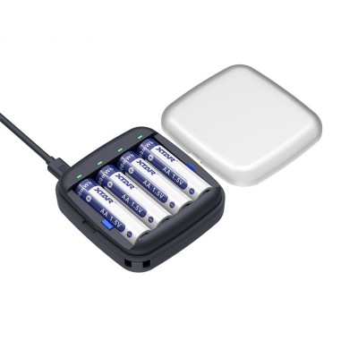 Зарядний пристрій Xtar ET4S для акумуляторів 1.5V Li-ion и 1.2V Ni-MH AA/AAA
